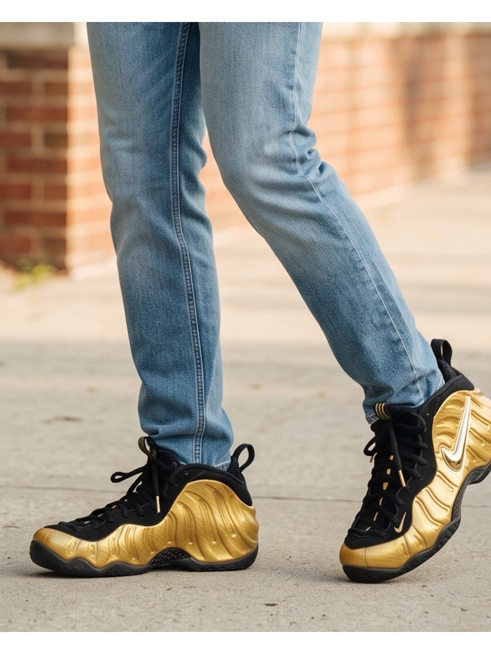 Nike Air Foamposite Pro 'Metallic Gold' Basketball Sneakers Sz 8.5